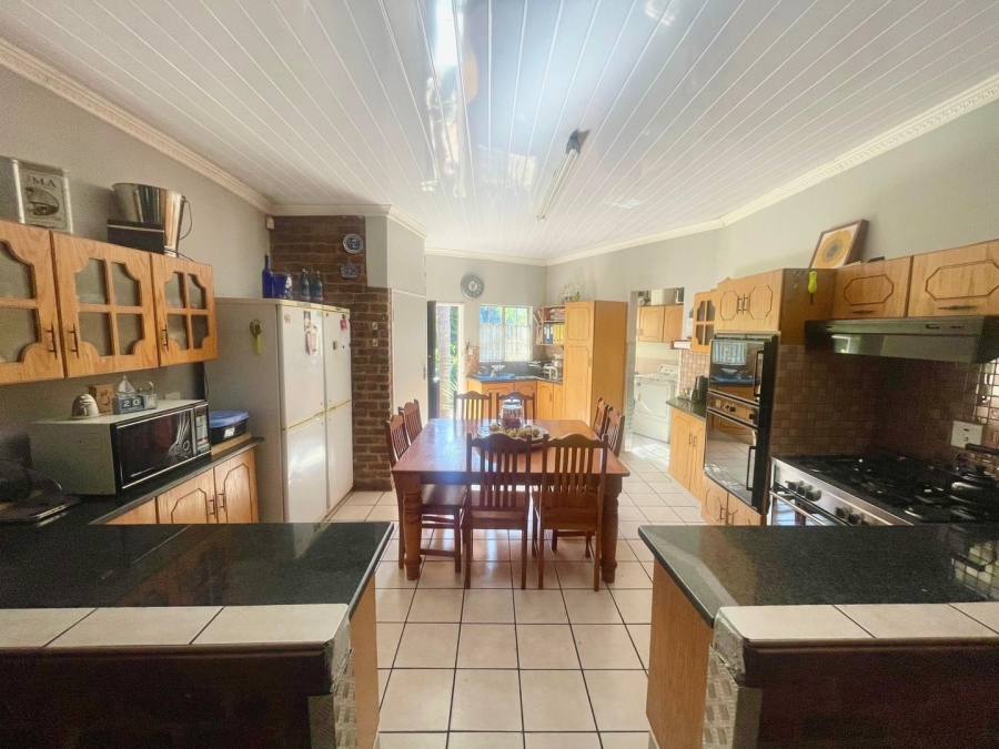 3 Bedroom Property for Sale in Safari Gardens North West
